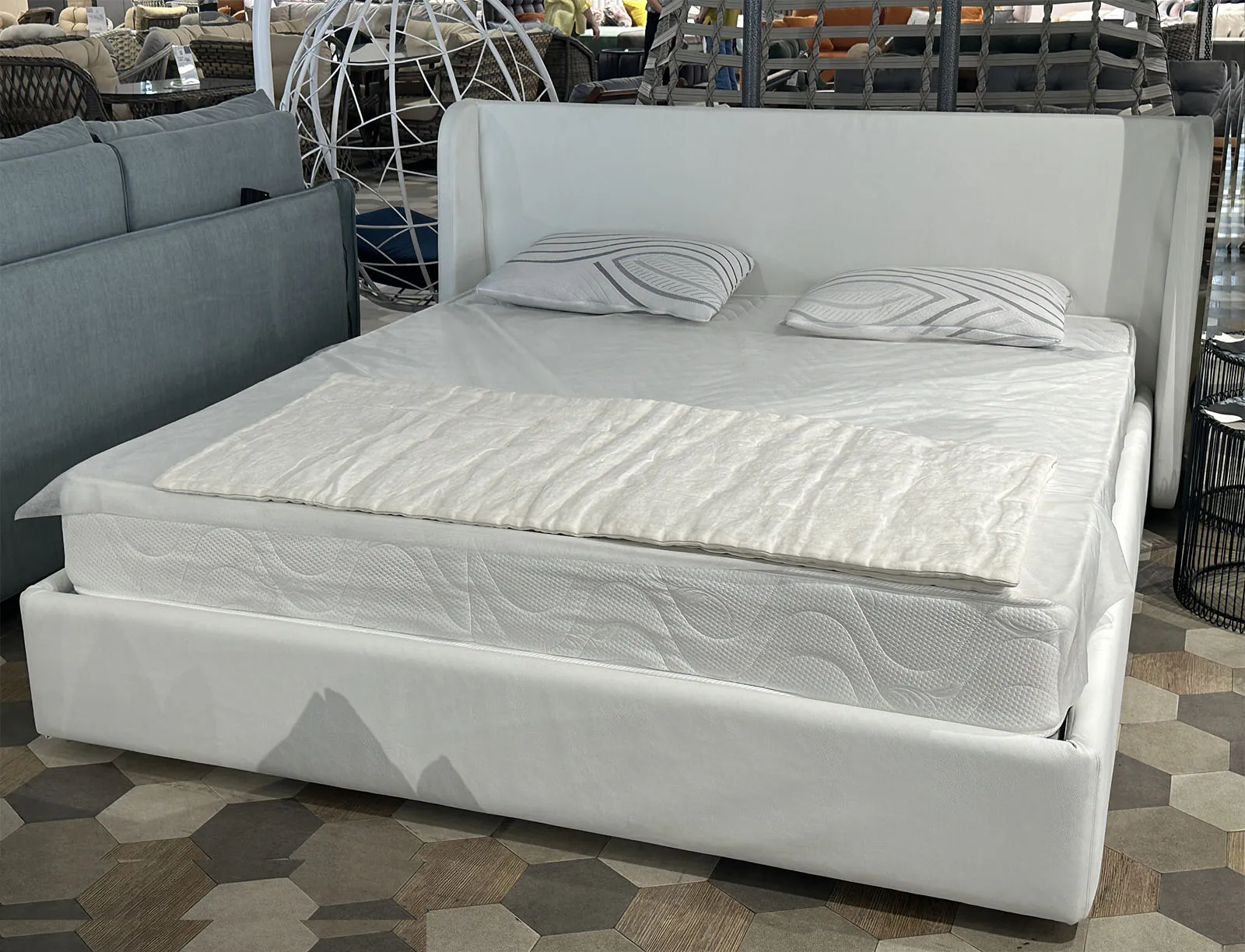 ALFABED POSH BOX Pat Cu Mecanism De Ridicare White Leather1