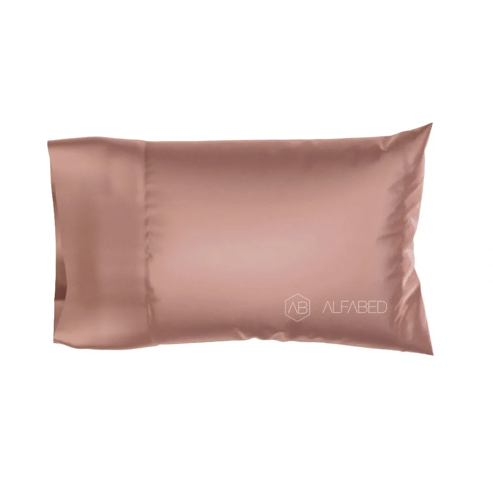 Fata de perna exclusive modal rose petal hotel 4 0