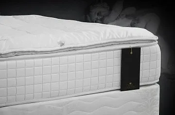 Topper trois couronnes cashmere