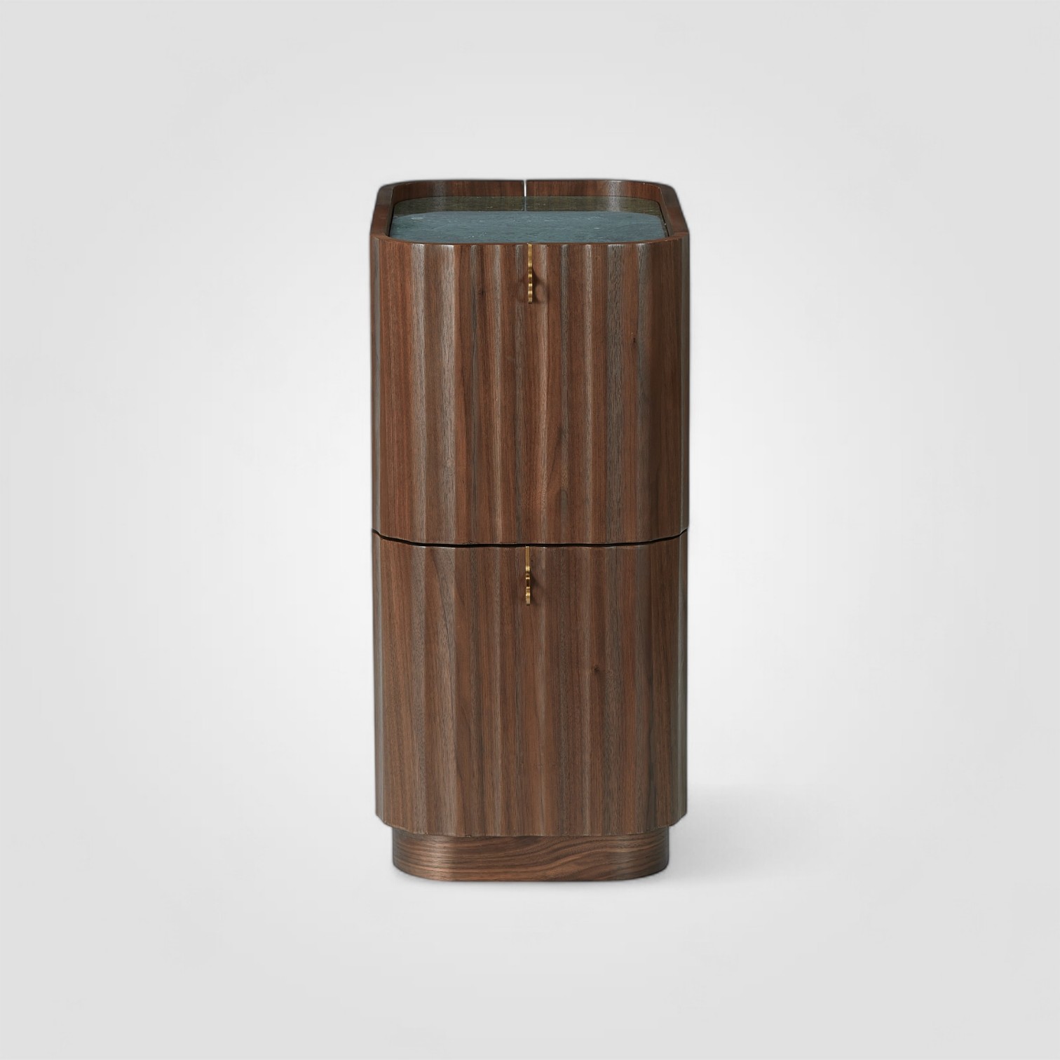 ОТЕЛЬ ПАРАДИЗО БАРНЫЙ ШКАФ