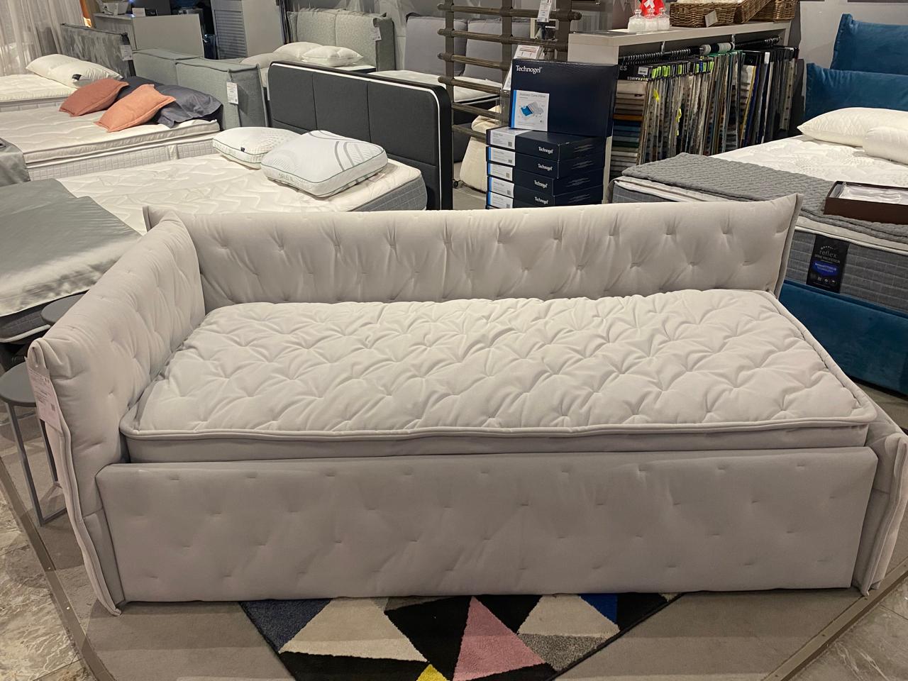 ALFABED CLUB Style Left Side cu locul de dormit extensibil disponibil Roxy1