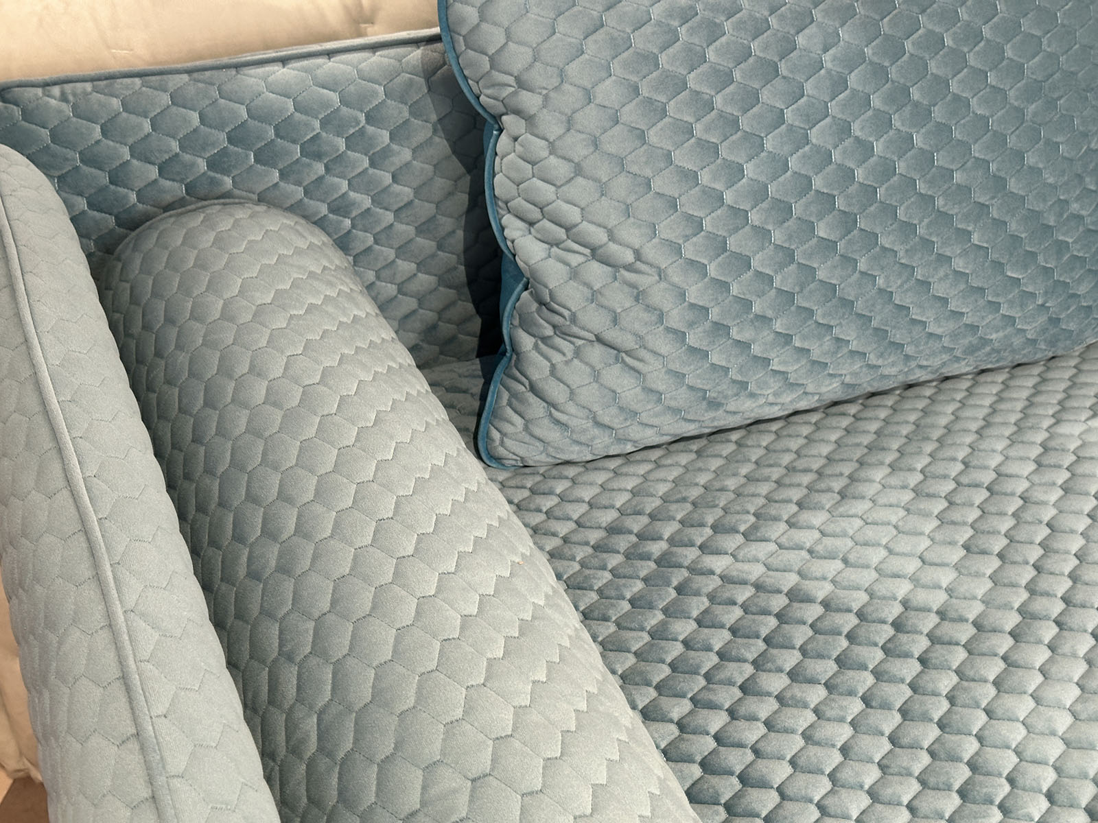 Alfabed Roxy Boby Style Left Side cu locul de dormit extensibil disponibil 	3