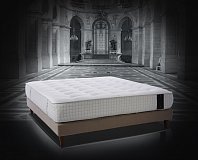 Trois Couronnes Le Roy