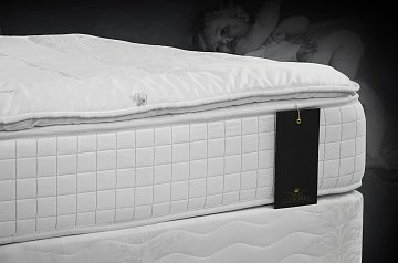 Topper trois couronnes cashmere